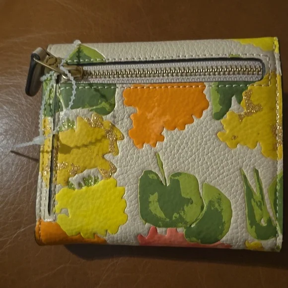 🆕Coach  Floral Wallet - Picture 3 of 4